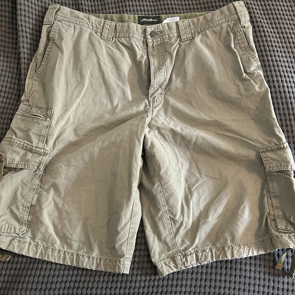 Eddie Bauer Cargo‎ Shorts Men's 38 Outdoor Camping Hiking Army Green 100% Cotton